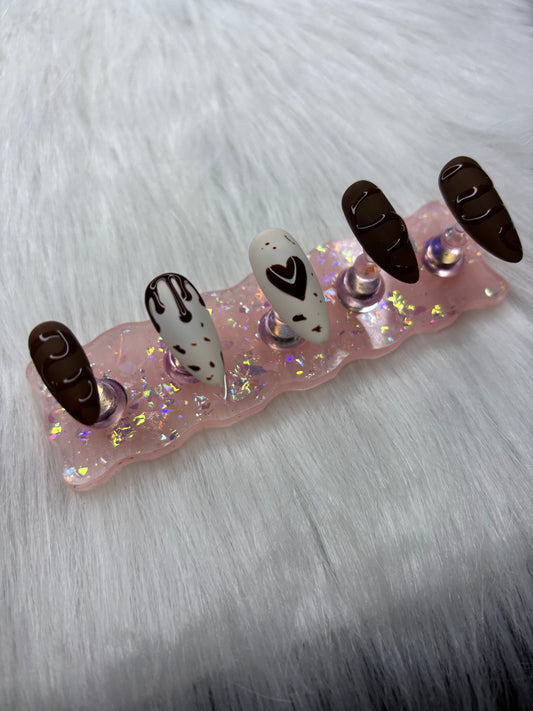 Cookie nails